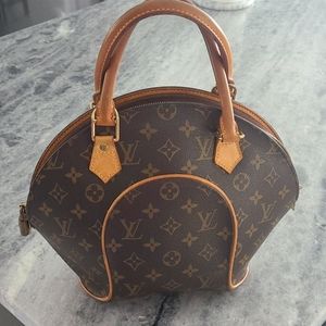 Louis Vuitton Ellipse